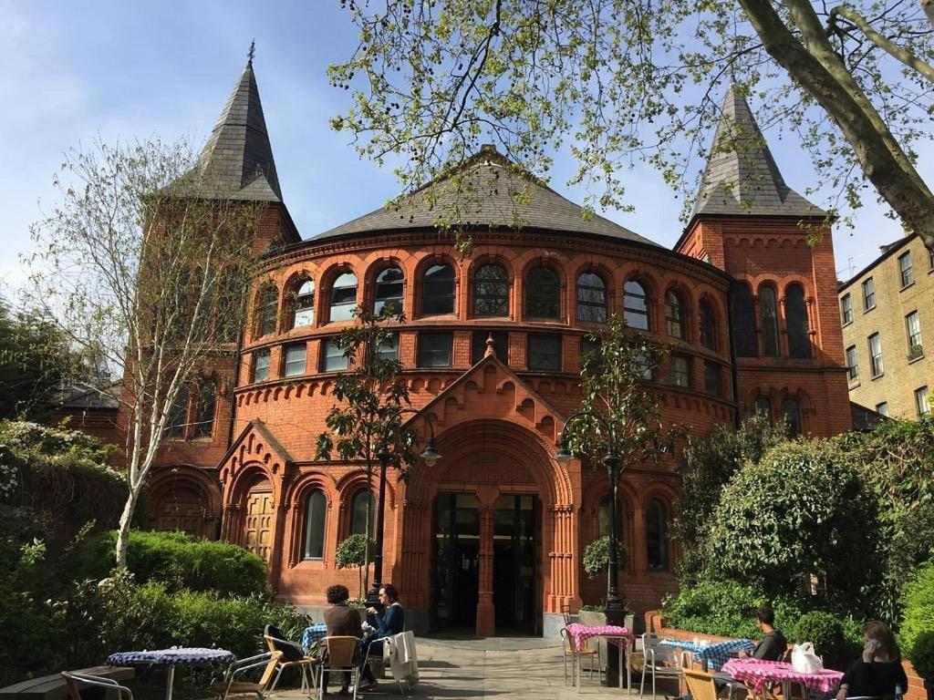 شقة Charming 2-Bed Flat In The Heart Of Nottinghill - Steps From Portobello Rd Market And Nottinghill Bookshop لندن المظهر الخارجي الصورة