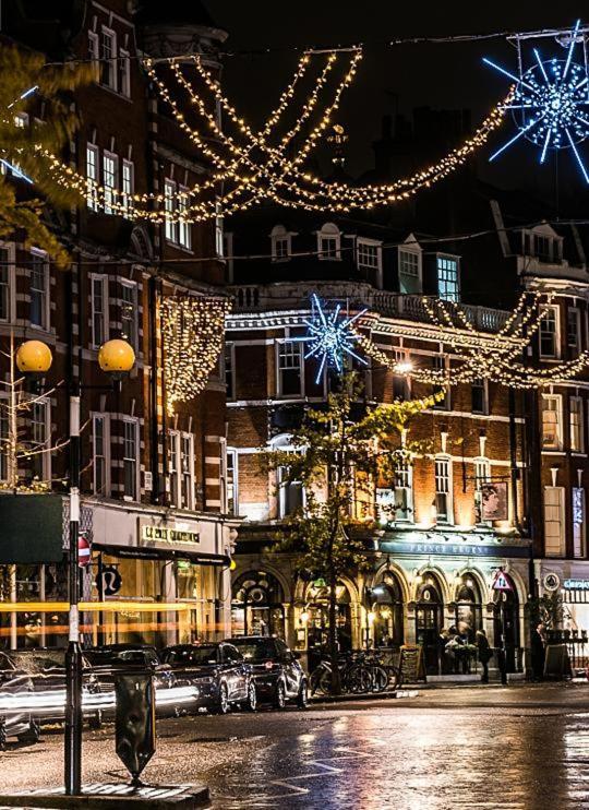 شقة Charming 2-Bed Flat In The Heart Of Nottinghill - Steps From Portobello Rd Market And Nottinghill Bookshop لندن المظهر الخارجي الصورة
